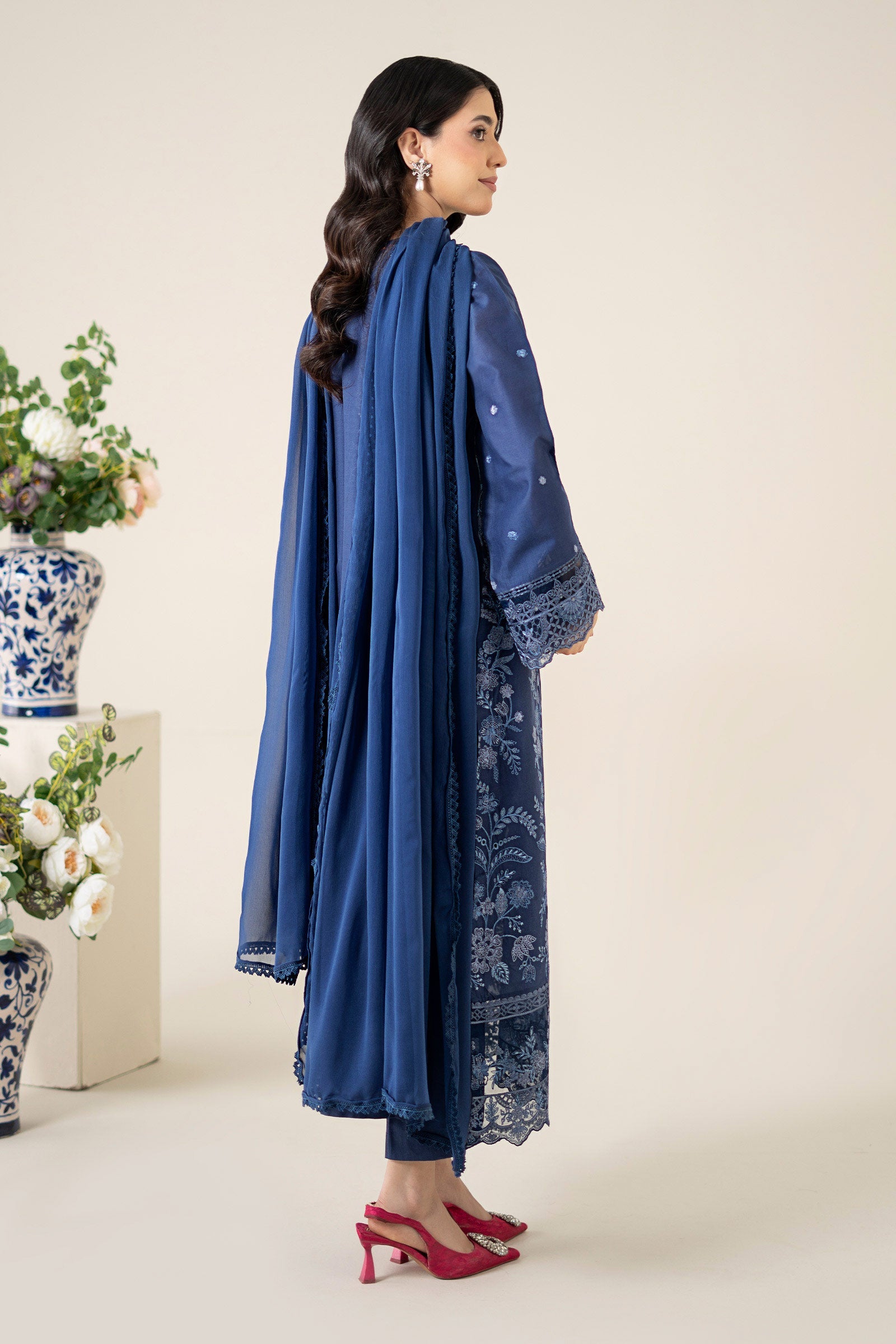 3 Piece Embroidered Lawn Suit |  DW-EA25-21