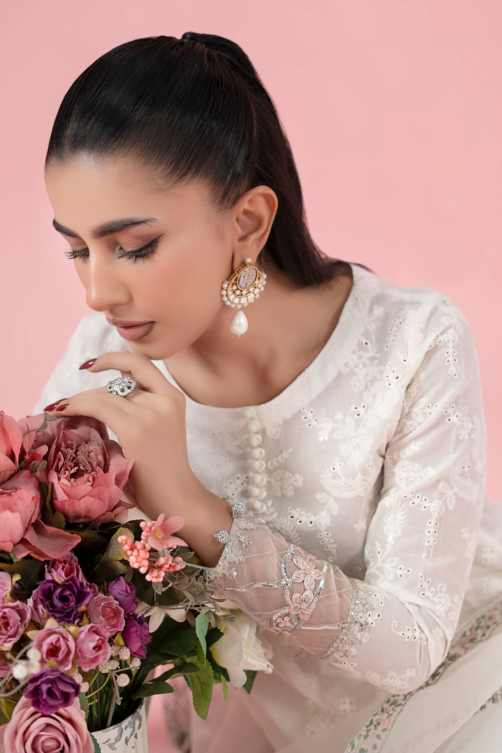 3 Piece Embroidered Lawn Suit |  DW-EA25-65