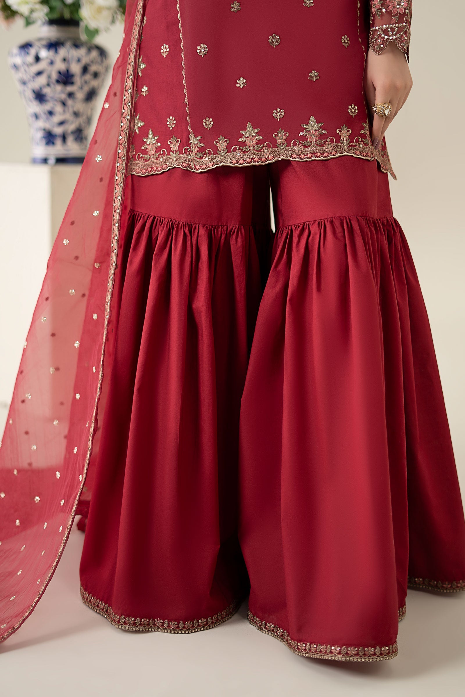 3 Piece Embroidered Lawn Suit |  DW-EA25-85